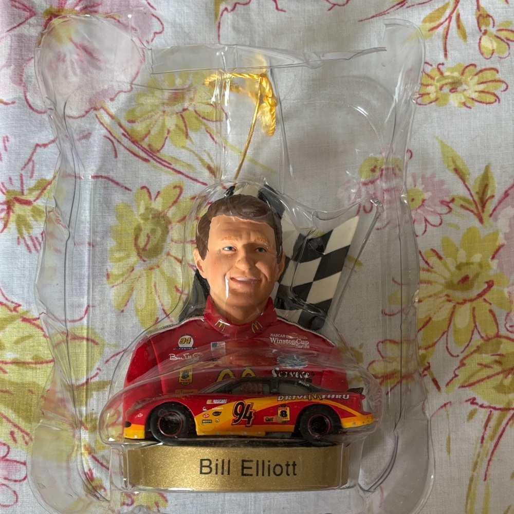 Hallmark Keepsake Ornament Bill Elliott NASCAR - Picture 3 of 5